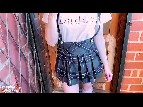 ❤️ Schoolgirl Sucks tagħha Dick profondament u fucks minflok klassijiet. ❤️ Vidjow tas-sess lilna ❌️